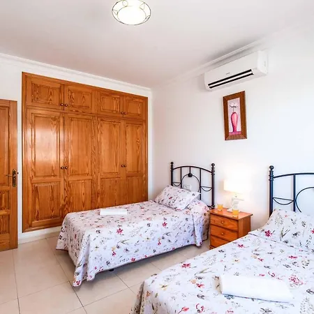 Nancy Villa Puerto del Carmen (Lanzarote)